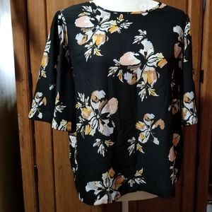WHO WHAT WEAR Flowy Sleeve Floral Top Size Medium EUC